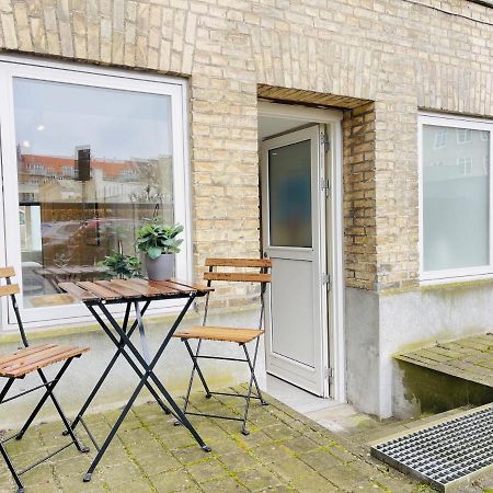 Aday - Charming Studio Close To The Football Stadium Ålborg Exteriör bild